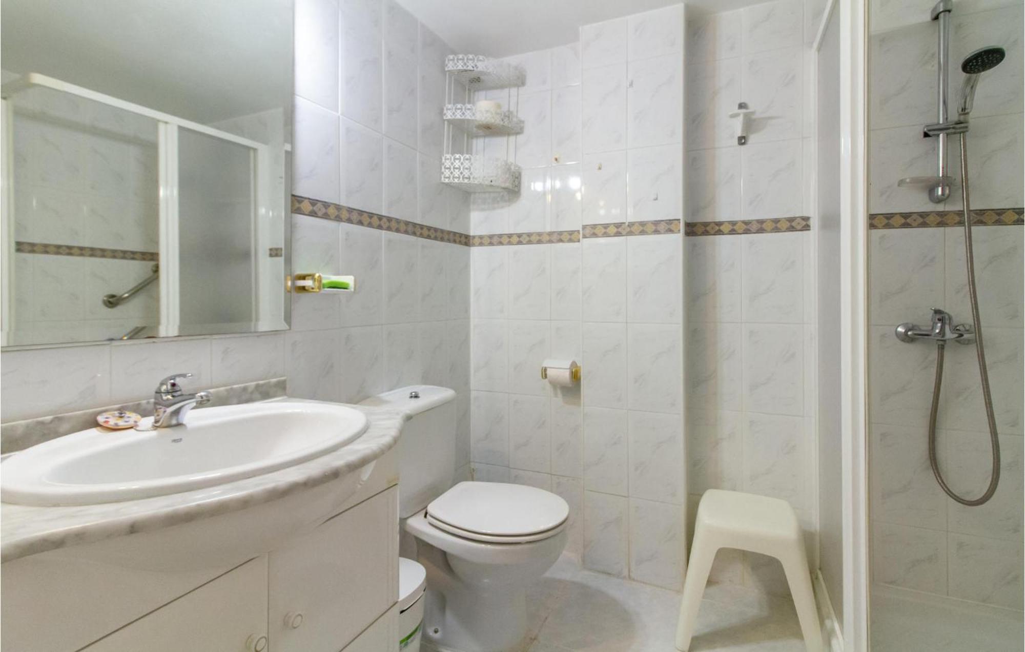 Stunning Apartment In Gandia With Kitchen Luaran gambar