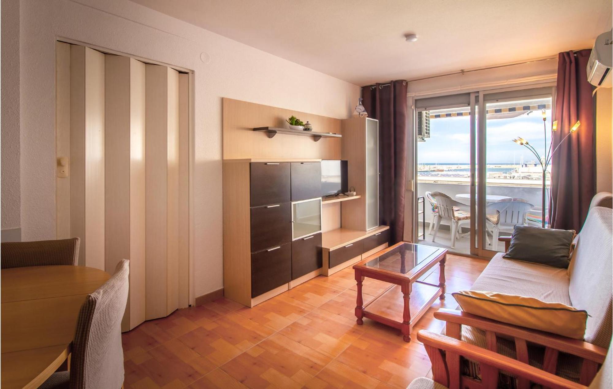 Stunning Apartment In Gandia With Kitchen Luaran gambar